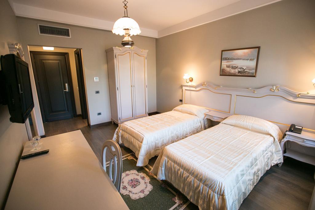 Hotel Victoria Tirana Room photo